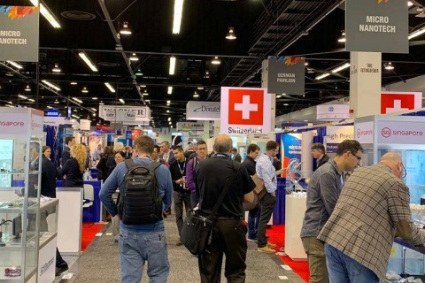 美国西部医疗医药塑料机械工业展览会展会现场图片