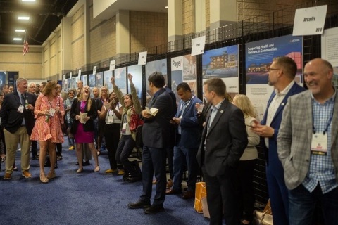 美国医疗设施展览会展会现场图片