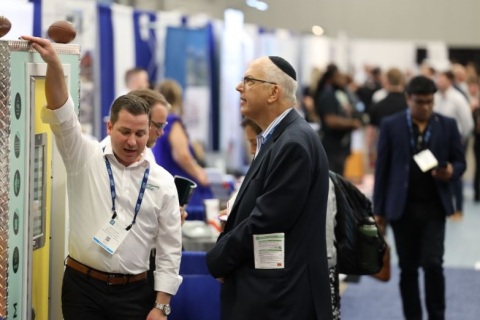 美国医疗设施展览会展会现场图片