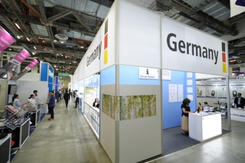 新加坡医疗器械设备、医院用品展览会展会现场图片