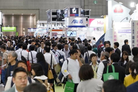 日本东京福祉老年人康复设备展览会展会现场图片