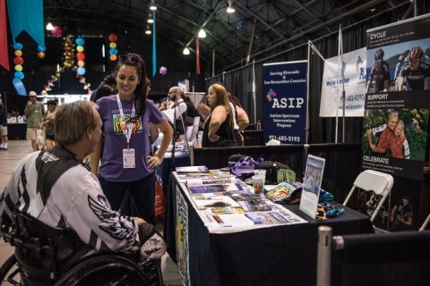 美国残疾人用品及康复设备展展会现场图片
