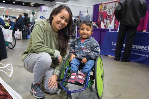 美国残疾人用品及康复设备展展会现场图片