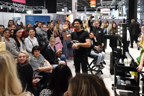 德国杜塞尔多夫美容美发展览会展会现场图片