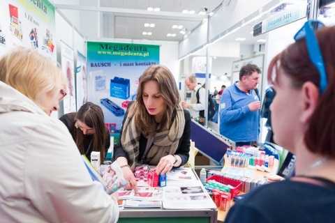 波兰口腔及牙科展览会展会现场图片