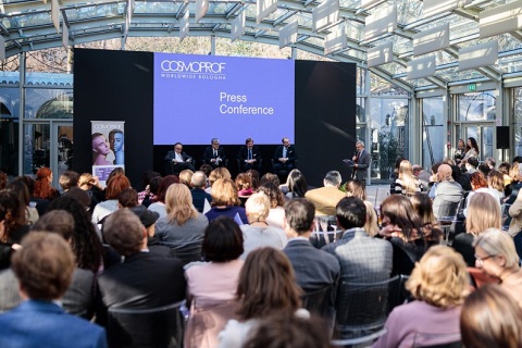 卡思曼伯意大利博洛尼亚美容展览会展会现场图片