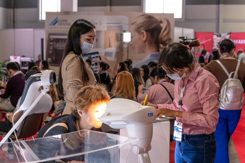 哈萨克斯坦口腔牙科展览会CADEX展会现场图片