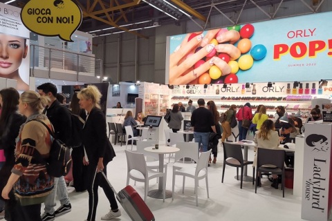 卡思曼伯意大利博洛尼亚美容展览会展会现场图片