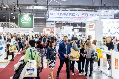 捷克布拉格牙科展览会展会现场图片