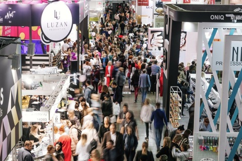 俄罗斯莫斯科美容美发展览会展会现场图片