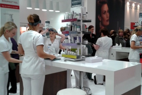 英国伦敦美容美发展览会展会现场图片