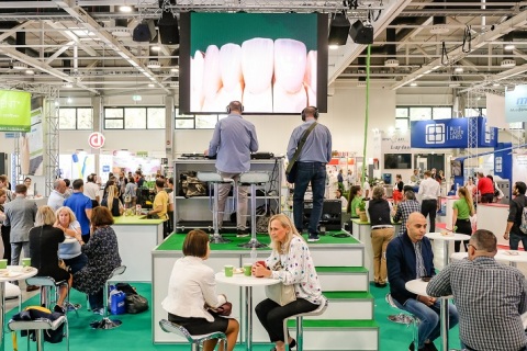 匈牙利口腔牙科展览会展会现场图片