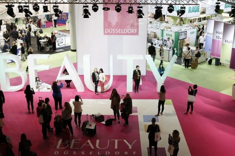 德国杜塞尔多夫美容美发展览会展会现场图片