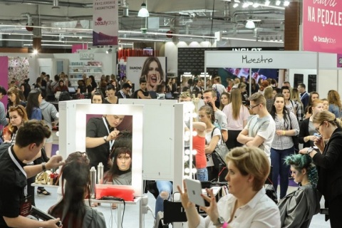波兰华沙美容展览会展会现场图片