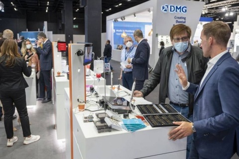 瑞士伯尔尼牙科展览会展会现场图片