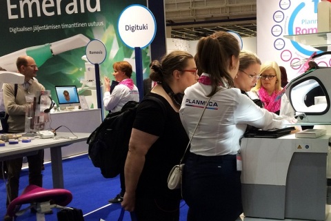 芬兰赫尔辛基口腔牙科展览会展会现场图片