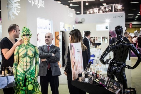 卡思曼伯意大利博洛尼亚美容展览会展会现场图片