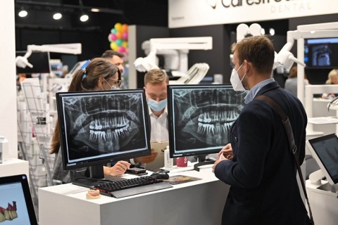 波兰华沙口腔牙科展览会展会现场图片