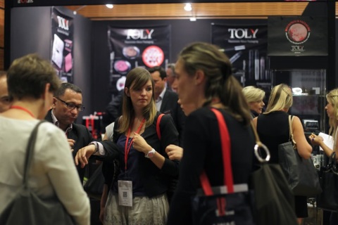 法国巴黎美妆展展会现场图片