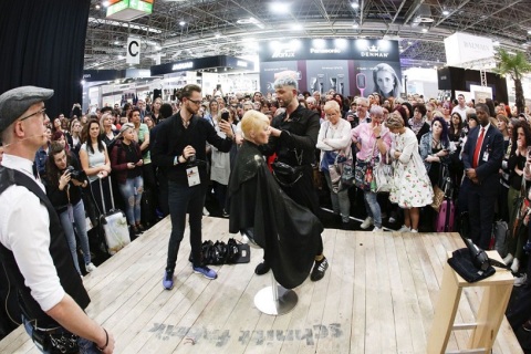 德国杜塞尔多夫时尚发型设计展览会展会现场图片