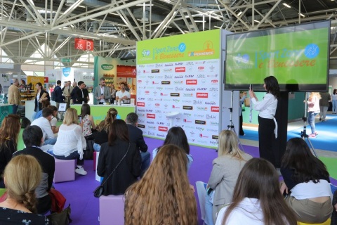 意大利博洛尼亚医药及美容护理展览会展会现场图片