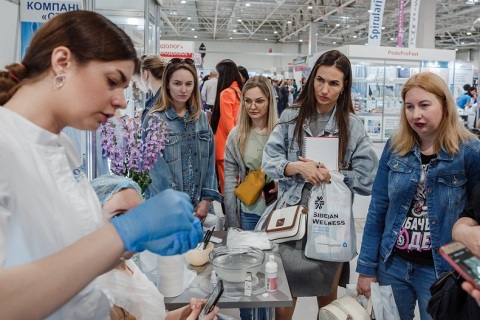 俄罗斯美容美发展览会展会现场图片