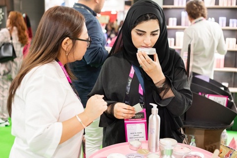 乌兹别克斯坦美容护肤、香水和化妆品展览会展会现场图片
