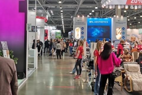 俄罗斯莫斯科化妆品、香水及个人护理用品展展会现场图片