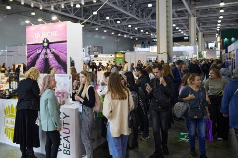俄罗斯莫斯科化妆品、香水及个人护理用品展展会现场图片