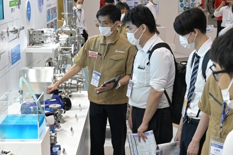 日本大阪再生医疗、化妆品原料展览会展会现场图片