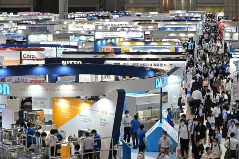 日本大阪再生医疗、化妆品原料展览会展会现场图片