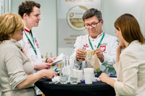 波兰华沙营养保健品及功能食品展览会展会现场图片