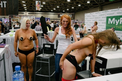 美国成人用品展览会展会现场图片