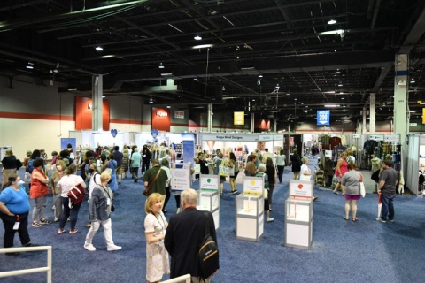 美国创意手工艺品、纺织品展览会展会现场图片