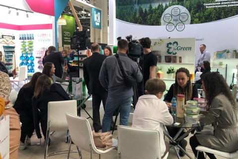 俄罗斯莫斯科家庭用品及家用电器展秋季展会现场图片