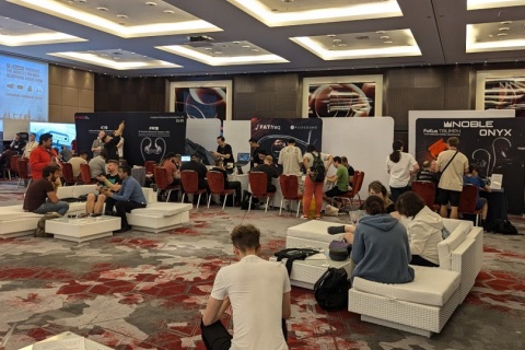 英国伦敦HiFi耳机展览会展会现场图片