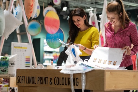 德国法兰克福手工制作及创意礼品展展会现场图片