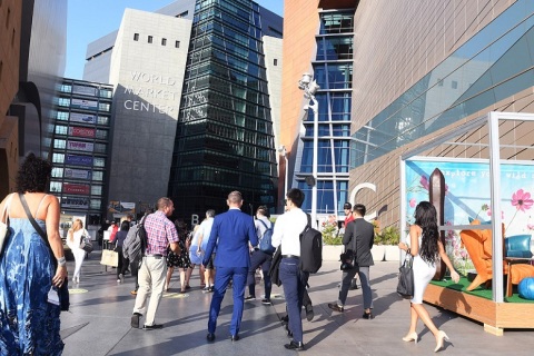 美国拉斯维加斯家具及家居装饰展展会现场图片