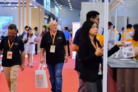 越南胡志明家具及配件展览会展会现场图片