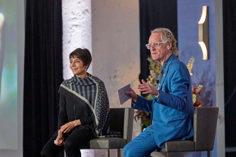 美国芝加哥办公家具展览会展会现场图片