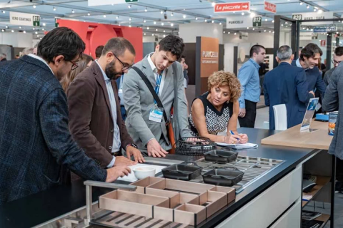 意大利波代诺内家具配件展览会展会现场图片