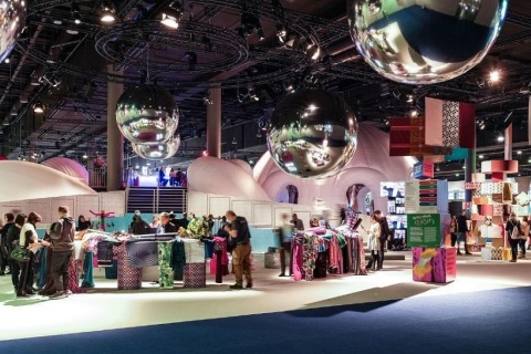 哈萨克斯坦家具配件及室内装饰展览会展会现场图片