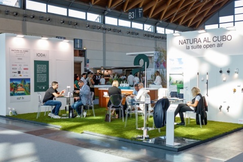 意大利里米尼户外家具及园艺展览会展会现场图片