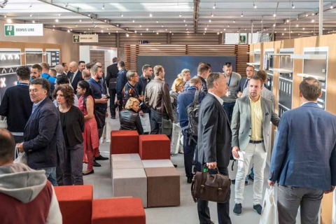 意大利波代诺内家具配件展览会展会现场图片