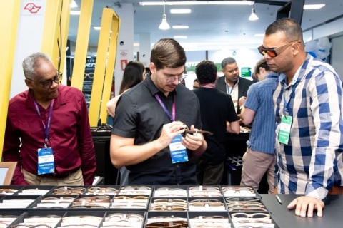 巴西圣保罗眼镜展览会展会现场图片