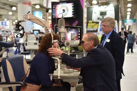 美国拉斯维加斯光学眼镜展览会展会现场图片