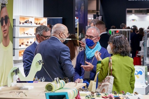 西班牙马德里光学眼镜展览会展会现场图片