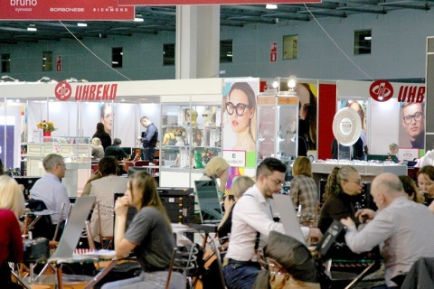 俄罗斯莫斯科光学眼镜展览会MIOF展会现场图片