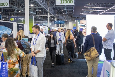 美国光学眼镜展览会展会现场图片