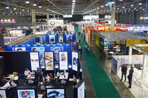 俄罗斯莫斯科秋季光学眼镜展MIOF展会现场图片